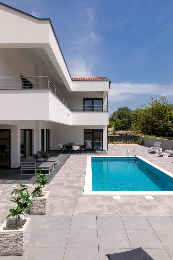 Villa Graefin Malinska Kültér fotó
