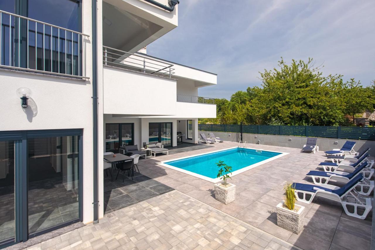 Villa Graefin Malinska Kültér fotó